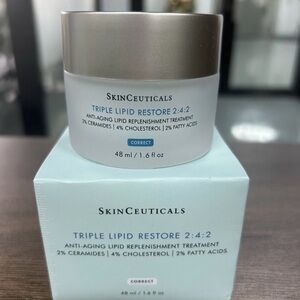 SkinCeuticals Triple Lipid Restore 2:4:2 Anti-Aging Cream - Light Blue